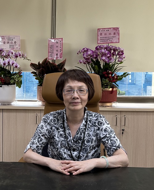 Chief / Zhongnan Office, National Taxation Bureau of Taipei, Ministry of Finance : Ho, Chiou-Yang
