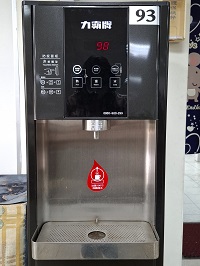 感應式飲水機照片