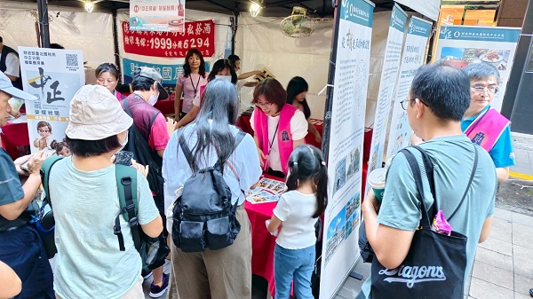 「雲端織憶&nbsp;民歌派對」租稅宣導活動辦理檔案應用宣導活動照片，共4張