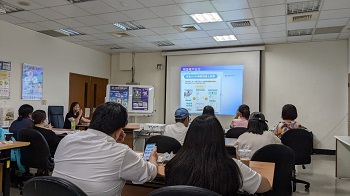 轄區內營利事業單位、學校及納稅義務人舉辦各項稅務講習會互動花絮照片2