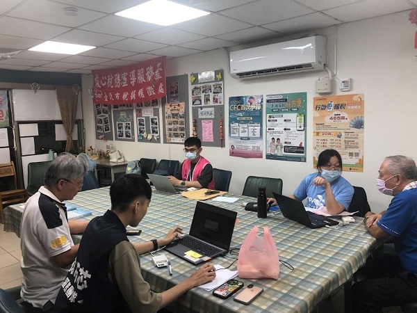 1130507 永春里「報稅局外服務」辦理檔案應用宣導相關照片2