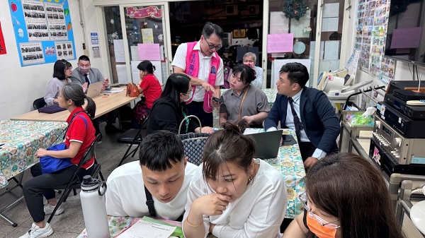 1130503 國業里「報稅局外服務」辦理檔案應用宣導相關照片2