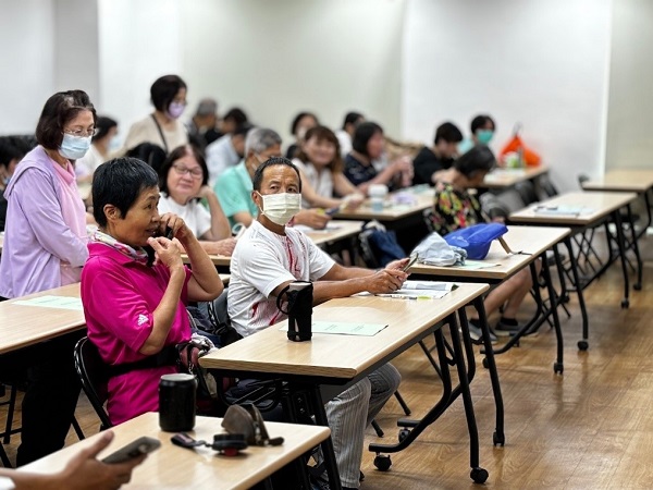 1130719 臺北市記帳及報稅代理人公會松信聯誼會「雲端種樹趣e起集點樹」租稅講座辦理檔案應用宣導相關照片2