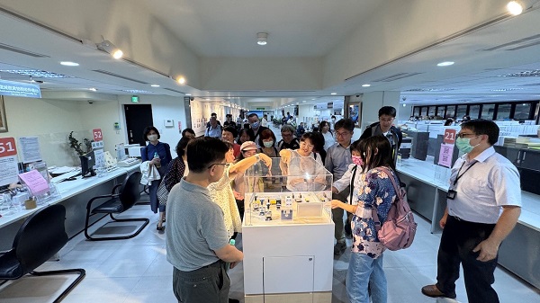 1131101 臺北市會計師公會「營利事業受控外國企業制度簡介及相關書表」及「營業稅法令修正及電子發票宣導事項」租稅講座辦理檔案應用宣導相關照片2